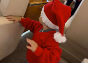 Justin Bieber ndan foto të rralla të djalit të tij 16-muajsh