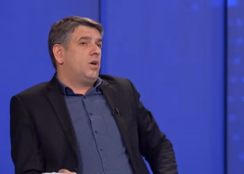 Maloku: Konjufca u lavdërua shumë për gjuhën, nuk arriti ta mbajë – nxori sërish cilësime jo të mira