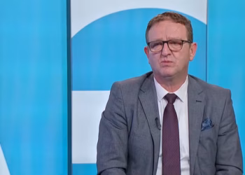 Nimani: Synojmë gjashtë deputetë në Kuvend, pastaj bashkimin e forcave me PDK-në