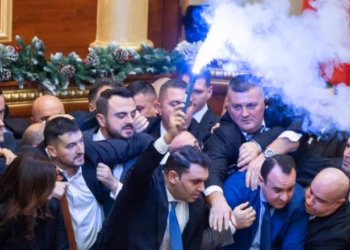 PS kërkon përjashtimin e 29 deputetëve të opozitës nga Kuvendi i Shqipërisë