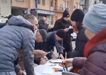 Studentët në Serbi po mbledhin nënshkrime për zgjedhje të jashtëzakonshme parlamentare