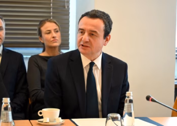 Orav dhe ambasadorët e BE-së takohen me Kurtin, theksohet rëndësia e formimit të shpejtë të qeverisë