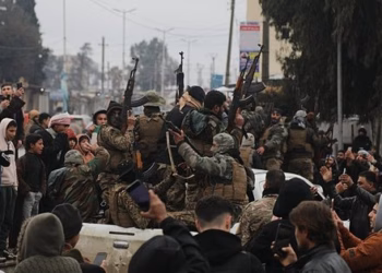 Forcat siriane rimarrin kontrollin e fushave të naftës dhe gazit në lindje të Eufratit