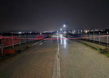 Lladrovci paralajmëron për pasigurinë e Urës së Senikëve shkaku i vërshimeve