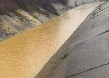 KRU “Mitrovica” njofton qytetarët se uji nuk është i pijshëm, furnizimi mbetet i ndërprerë