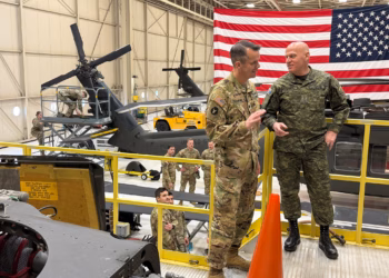 Komandanti i FSK-së vizitoi bazën e aviacionit të Ajovës në ShBA