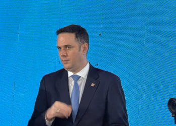 Abdixhiku: I gatshëm të flas me të gjithë spektrin politik për presidentin