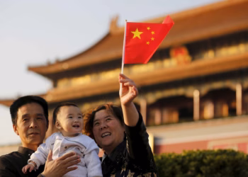 Shkalla e lindjeve në Kinë arrin nivelin më të ulët rekord