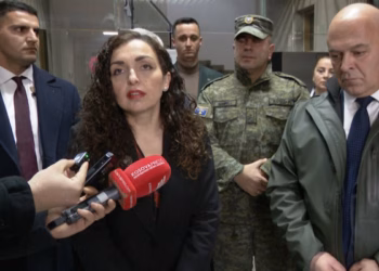 ​Osmani në Gjakovë pas vërshimeve: Jemi pranë familjeve