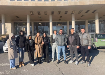 ​Serbët e Kosovës protestojnë në Beograd, ankohen për punësimet e parregullta në institucione paralele