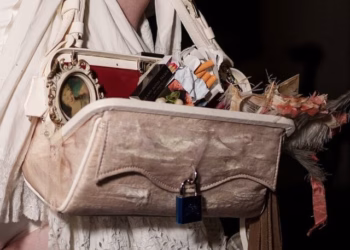 Në 2026 çantat mbahen hapur!