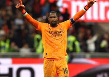 Milani takohet me agjentin e Maignan për rinovimin, e barazon në pagë me Leao