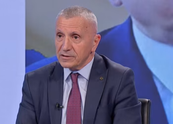 Kamberi: Toleranca e BE-së ndaj Vuçiqit i ka lejuar shmangien e obligimeve ndaj shqiptarëve