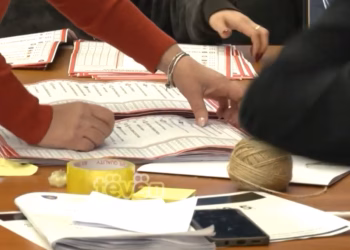 Rinumërimi i votave nxjerr dallime të mëdha – mijëra vota u hiqen kandidatëve, Prokuroria nis mbledhjen e provave