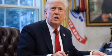 Trump: Tarifa 25% për vendet që bëjnë biznes me Iranin
