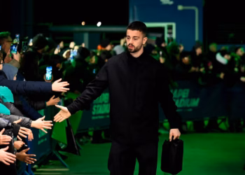 Gjysmë ore për Zhegrovën në fitoren e thellë të Juventusit