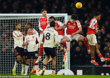 Arsenal e Liverpool ndajnë pikët, luajnë pa gola në Emirates