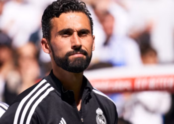 Alvaro Arbeloa zyrtarizohet trajner te Real Madridi