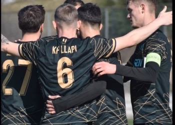 Llapi fiton miqësoren, por futbollistët e Batatinës përfshihen në një zënkë me grushta me rivalët