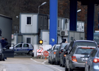 Pritje deri në pesë minuta, kjo është gjendja në pikat kufitare