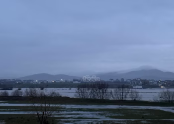 Disa qytete vërshohen nga uji, çka po i shkakton vërshimet në Kosovë?