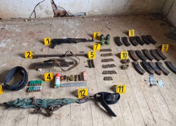 Policia gjen armatim në një shtëpi të braktisur në Zveçan