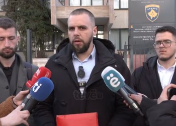Avokat Bytyqi dorëzon kallëzim penal ndaj anëtarit të “Lëvizjes së Deçanit” për nxitje urrejtjeje dhe thirrje për terrorizëm