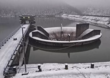 Reshjet rrisin nivelin e ujit në Batllavë dhe Badoc