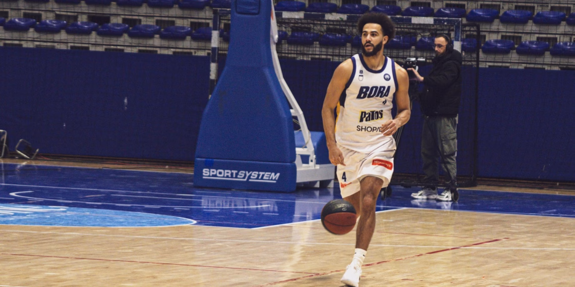 Bora kualifikohet në gjysmëfinale të Kupës