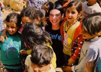 Dua Lipa frymëzon emrat e foshnjave në 2026