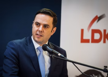 Abdixhiku ngushëllon për vdekjen e ish-kryeparlamentarit Nexhat Daci