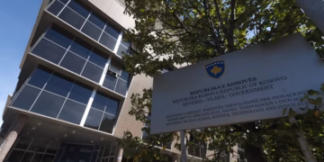 MAShTI reagon për aktakuzën ndaj 12 zyrtarëve të saj: S’kemi pranuar njoftim zyrtar