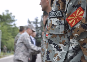 Ministri i Mbrojtjes mbështet idenë e futjes së shërbimit të detyrueshëm ushtarak në Maqedoni
