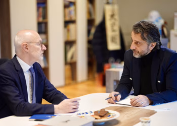 Rama takon ambasadorin francez, diskutohet forcimi i bashkëpunimit dypalësh