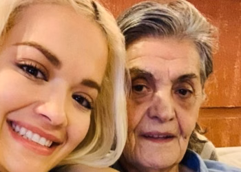 Mesazhi prekës i Rita Orës për gjyshen e saj!