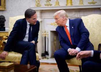 Rutte bisedon me Trumpin lidhur me situatën në Grenlandë