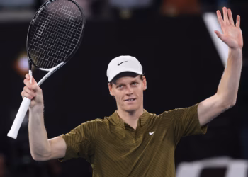 Sinner kualifikohet në gjysmëfinale të Australian Open, do të përballet me Gjokoviqin