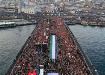 Stambolli nis Vitin e Ri me Palestinën: Gjysmë milioni njerëz marshojnë në Urën e Galatës