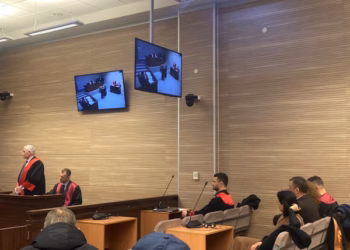 Sveçla mungon sërish në seancën për gazin lotsjellës