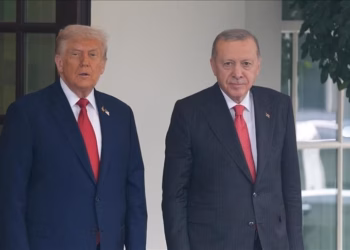 Trump fton presidentin turk Erdogan t’i bashkohet Bordit të Paqes për Gazën si anëtar themelues