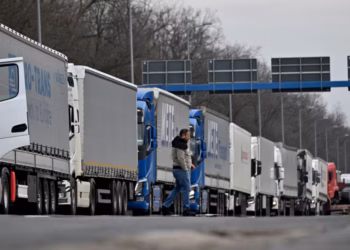Transportuesit nga Serbia dhe Bosnja vazhdojnë bllokadat në pikat kufitare