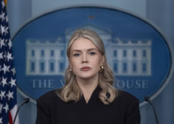 Shtëpia e Bardhë nuk e përjashton ndërhyrjen ushtarake si opsion në Grenlandë