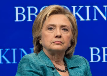 Hillari Kllinton dëshmon para Kongresit për lidhjet me Epstein, deklaron se nuk kishte dijeni për krimet e tij