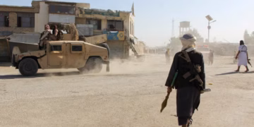 Afganistani nis sulme kundër Pakistanit, raportohet për të vrarë