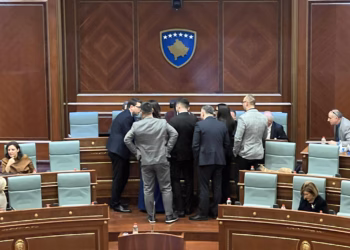 Shtyhet seanca për buxhetin 2026, votimi zhvendoset për të hënën