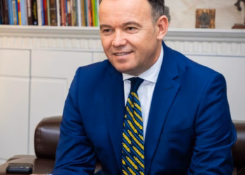 Komuna e Mitrovicës ndan nga 720 euro për 350 studentë bursistë