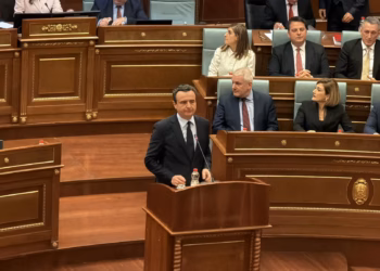 Një vit pritje, Kosova më në fund me institucione të reja