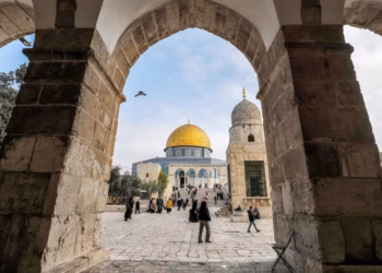Policia izraelite arreston imamin e xhamisë Al-Aksa në Jerusalem