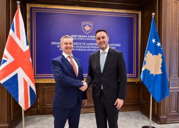 Konjufca dhe Hargreaves diskutuan për vazhdim të bashkëpunimit dhe sigurinë