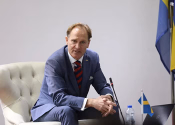 Ambasadori suedez: Integrimi i arsimit e shëndetësisë serbe në sistemin e Kosovës përmes dialogut të Brukselit